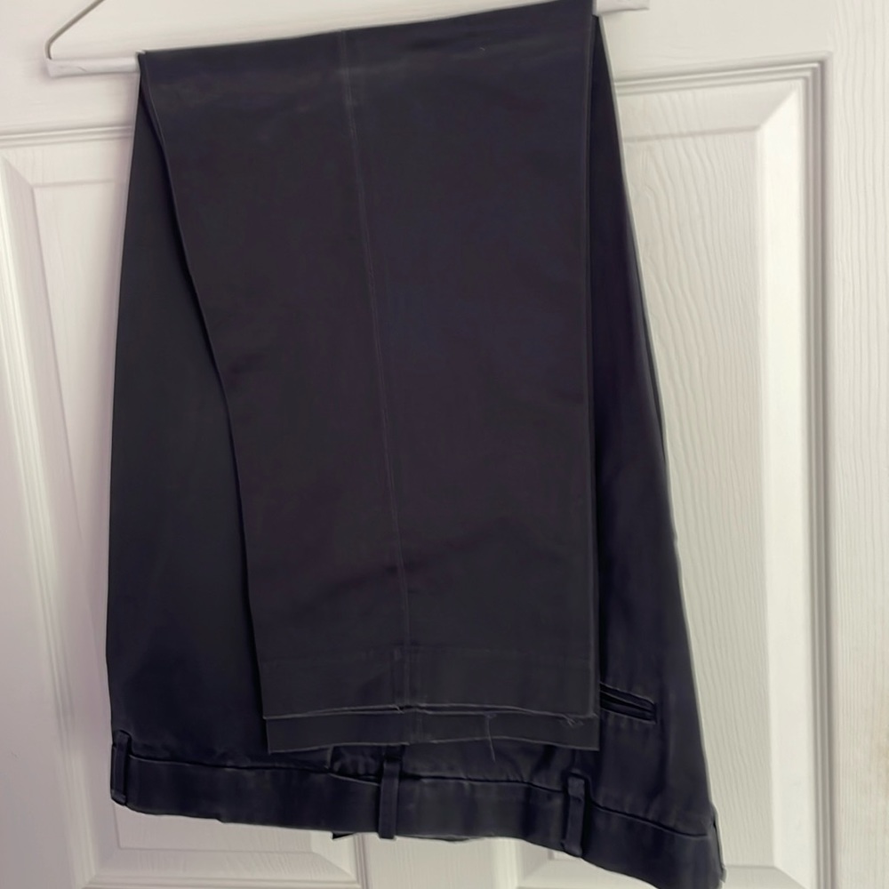 Perry Ellis Portfolio size 42/30 men’s navy gently worn slacks